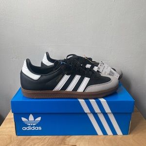 Adidas Samba - vegan leather